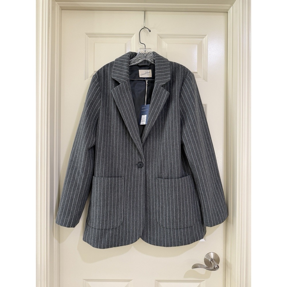 universal thread women grey blazer size M NEW WITH TAG